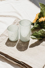 Cargar imagen en el visor de la galería, TUMBLER CAMELIA