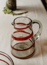 Cargar imagen en el visor de la galería, JARRA ESPIRAL ROJA